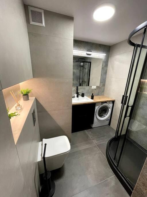 Lucky Seven Cosy 1-Bedroom Apartment, Free Parking Cracóvia Exterior foto