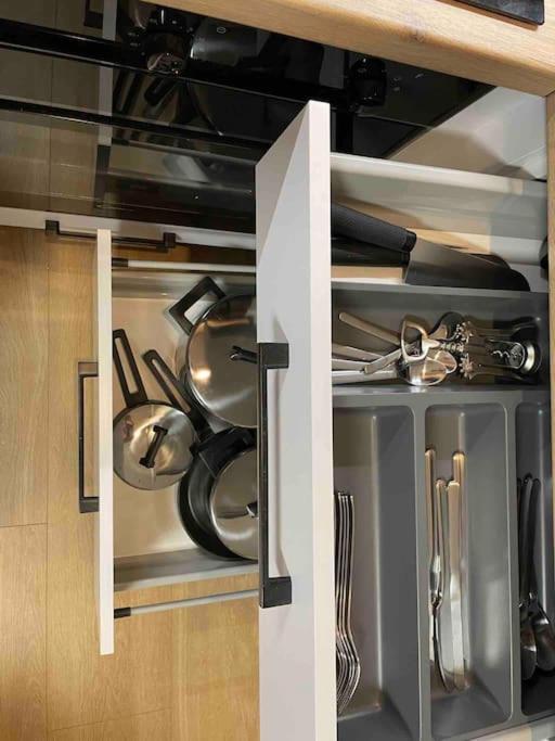 Lucky Seven Cosy 1-Bedroom Apartment, Free Parking Cracóvia Exterior foto